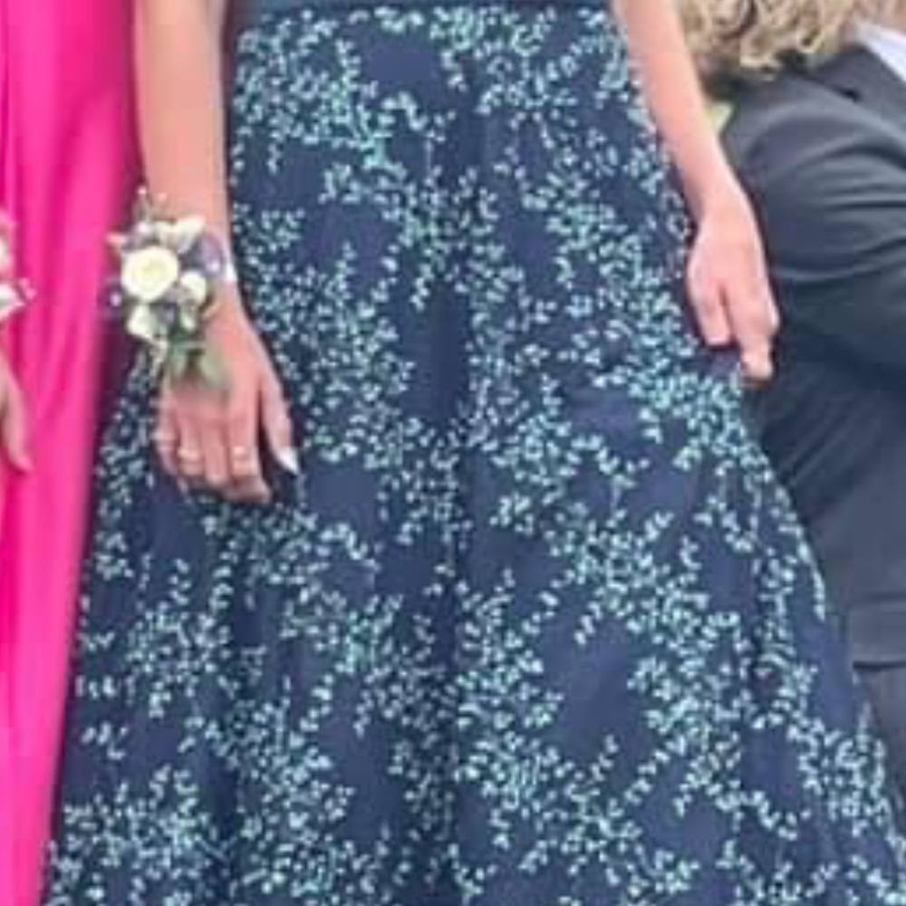 Beautiful navy and mint green prom dress Size 6